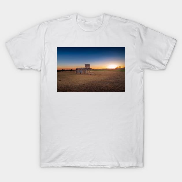 As the sunsets - Kanmantoo, South Australia T-Shirt by Mark Richards